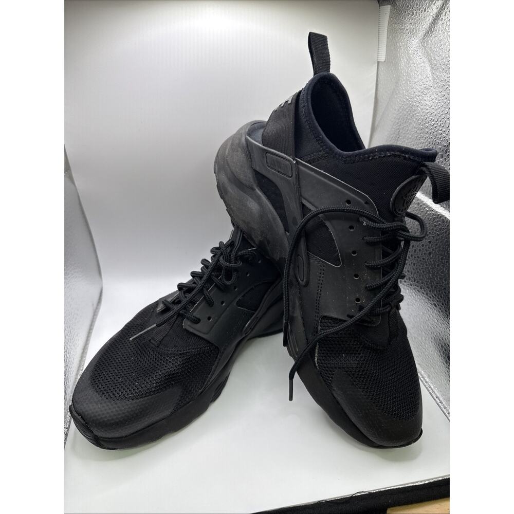 Nike Air Huarache Triple Black - Size 8.5‎ US Men